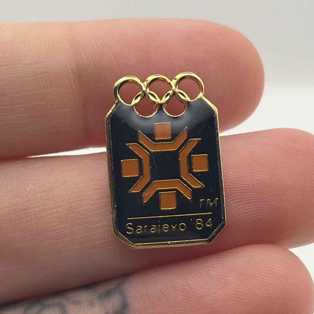 1984 Sarajevo Winter Olympic Games XIV Logo Lapel Hat Pin